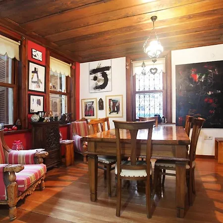 Apartment Spacious Traditional Iconic Greek House
