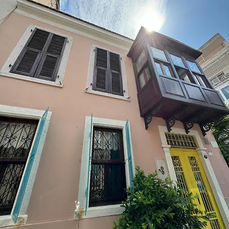 Spacious Traditional Iconic Greek House * Izmir